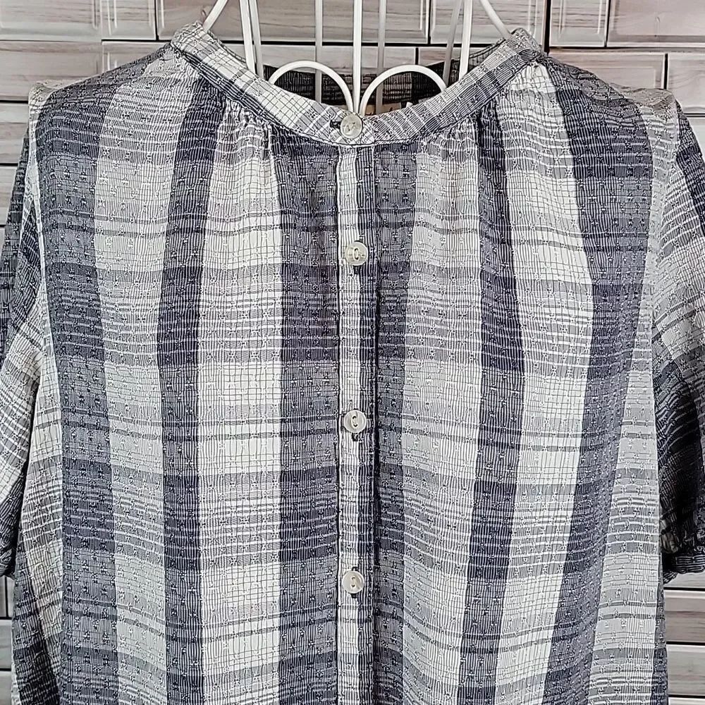 Universal Thread blouse Size M - Picture 2 of 12